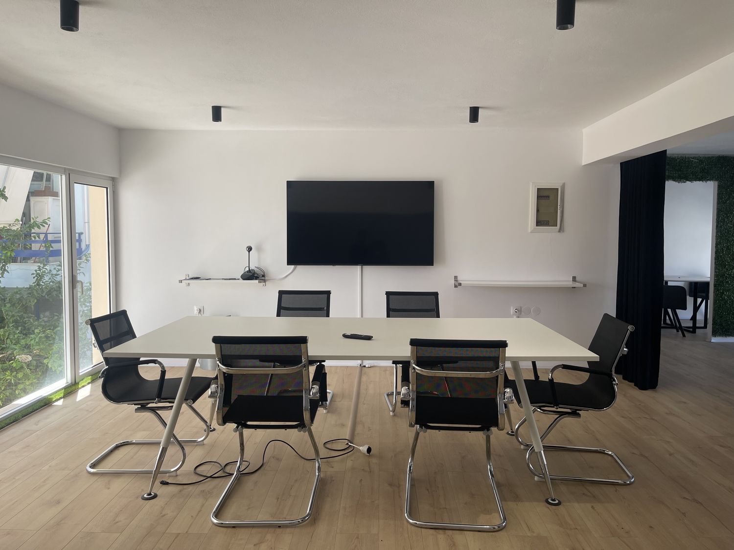 Meeting room with screen